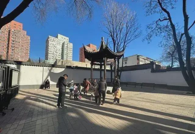 搭乱建居民想提升小区环境的愿望实现了凯发k8国际登录拆除700平方米私(图4)